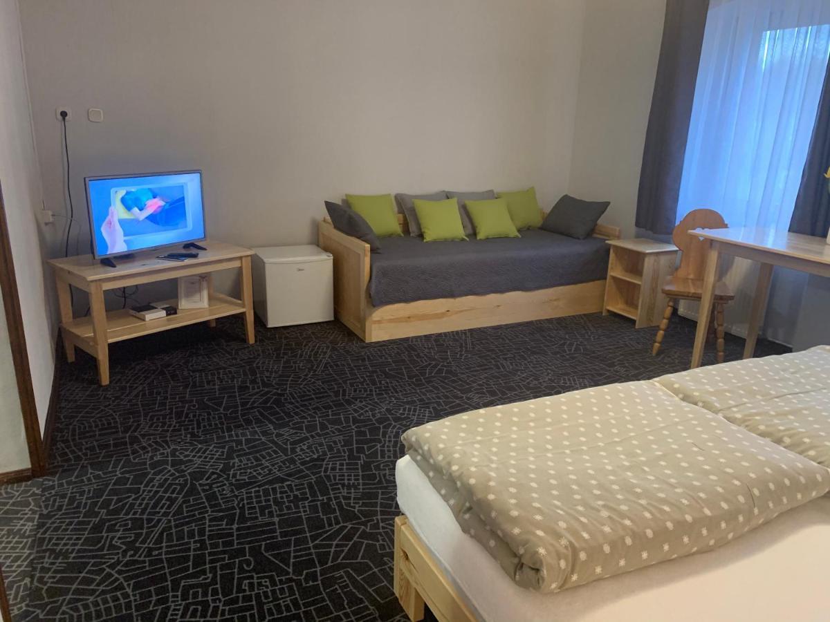 Lomniczanka Hotel Карпач Екстериор снимка